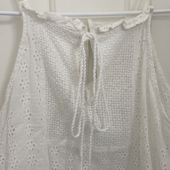 White Spring Top - Picture 4 of 5